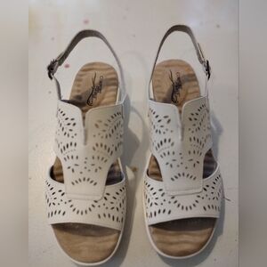 Comfort Waves Sandals